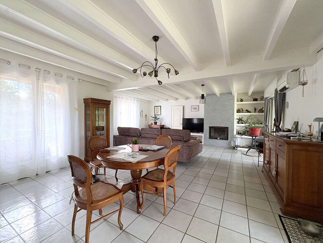 Maison Caunes -Minervois 6 pièce(s) 214 m2 - photo 9