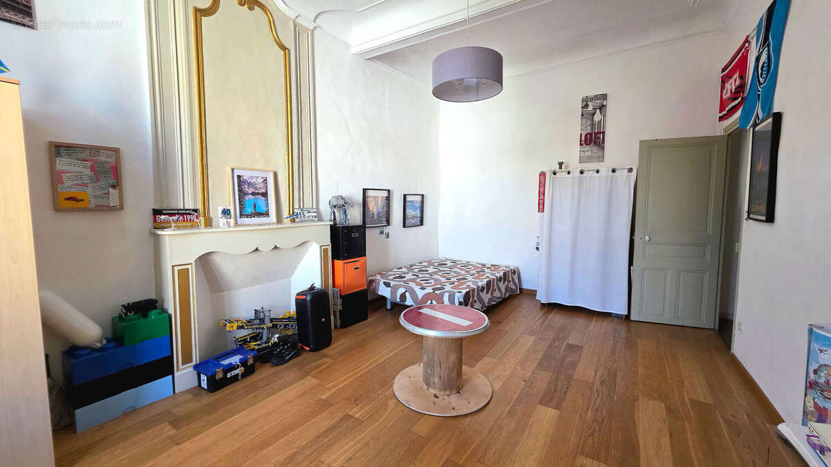 Appartement à LOUPIAN