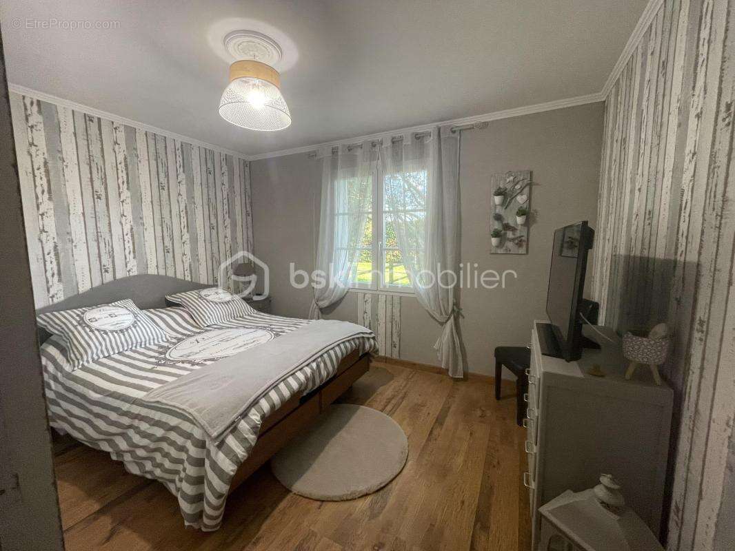 À VENDRE – Maison 7 pièces  183 m2 LE FENOUILLER  avec possibilité activité gîte, proche de Saint-Gilles-Croix-de-Vie - photo 4