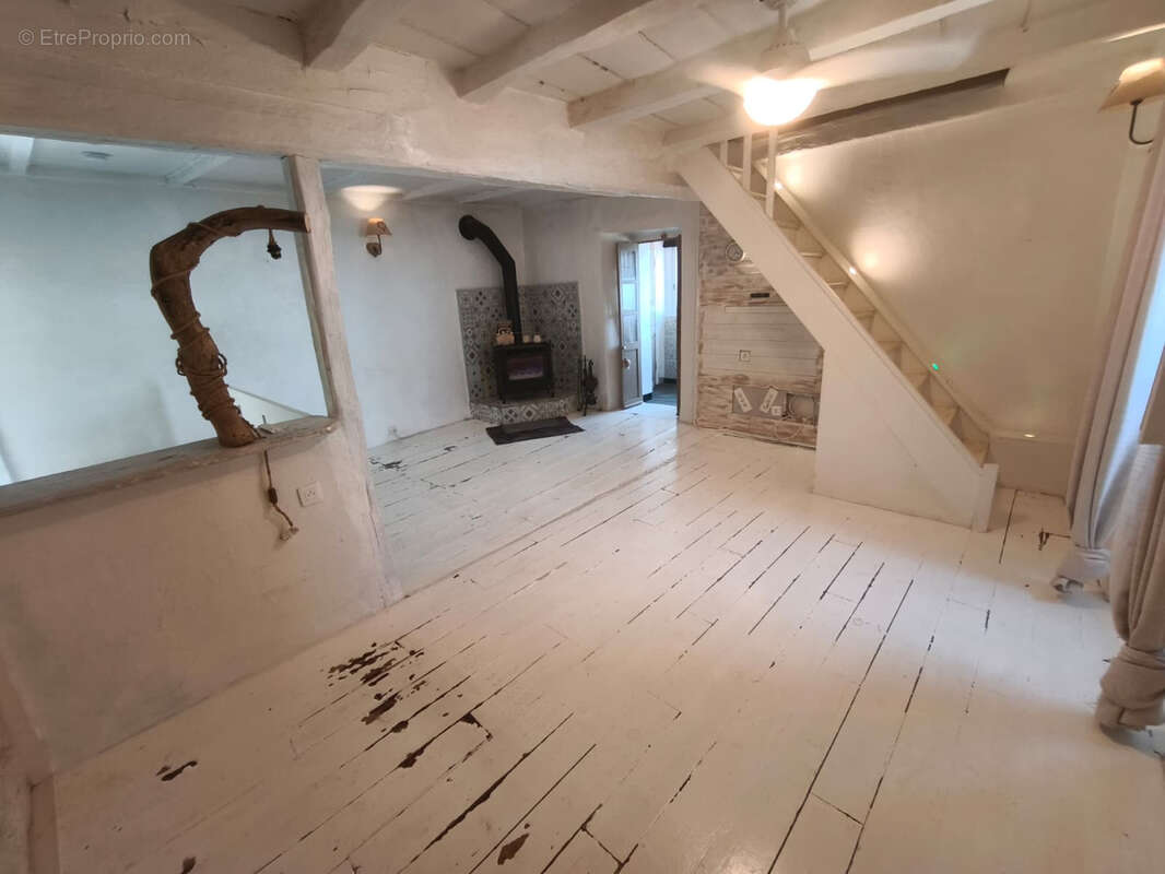 Maison de village - Studio T5 Cervione - photo 2