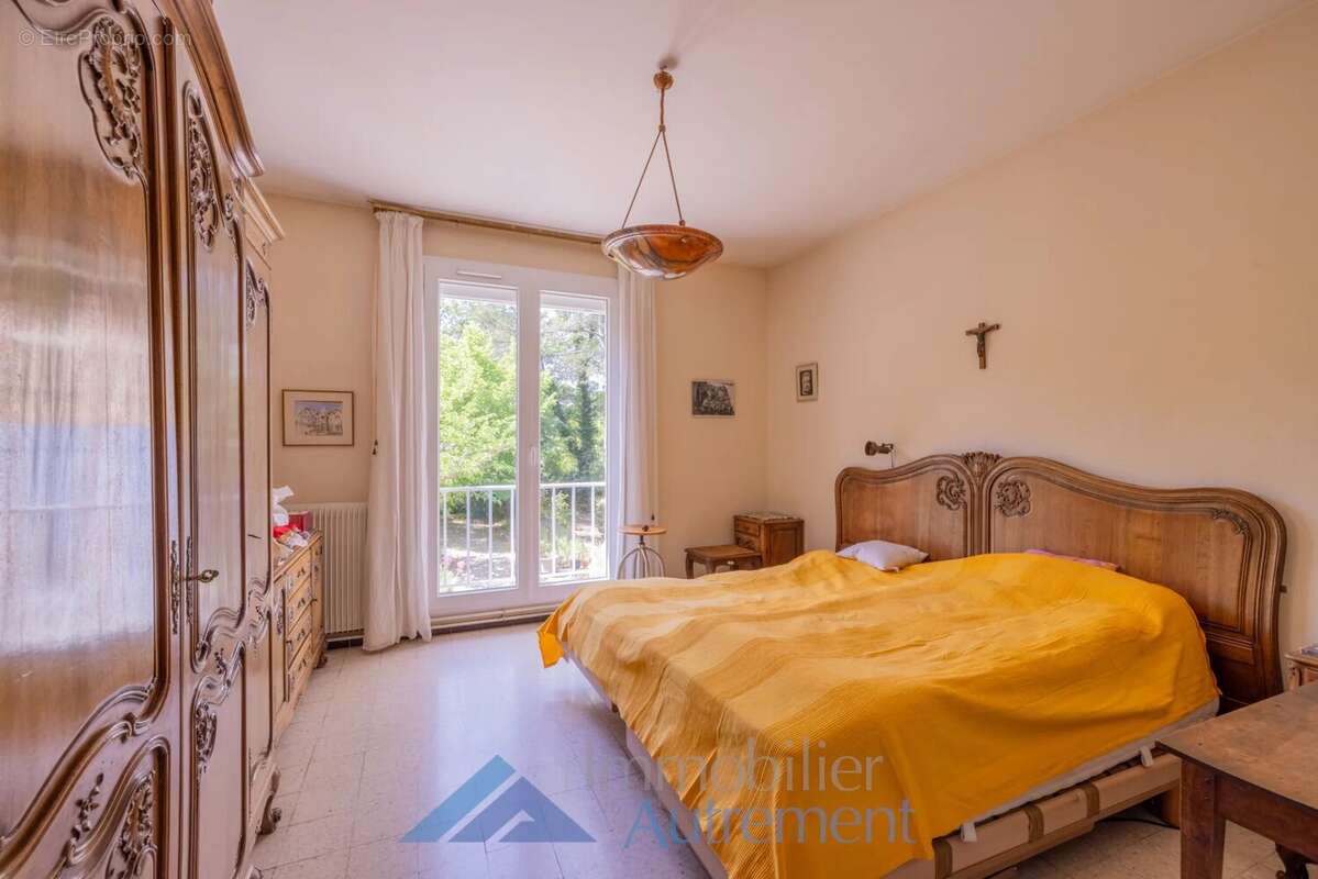 Maison à LE THOLONET