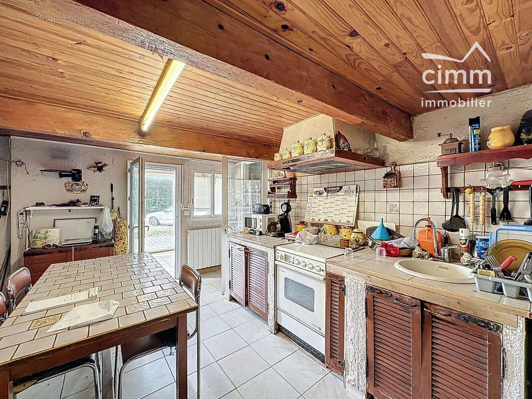 Maison à PERNES-LES-FONTAINES