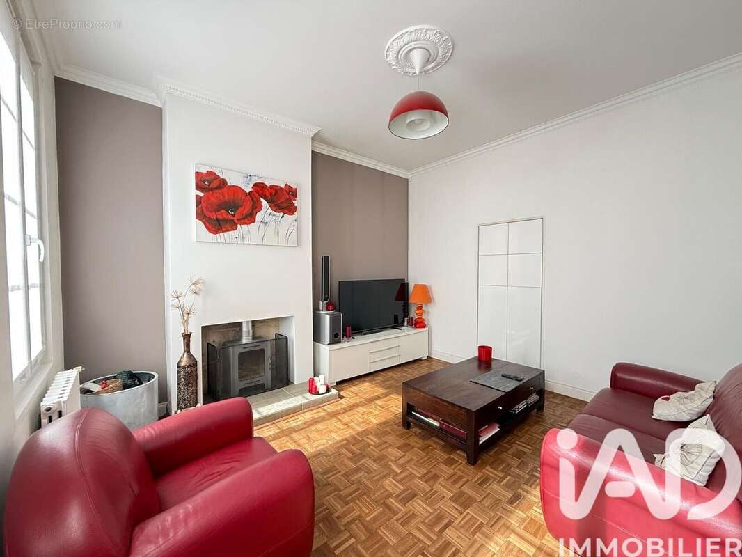 Maison 163 m² à Saint-Romain-La-Virvee  - photo 6