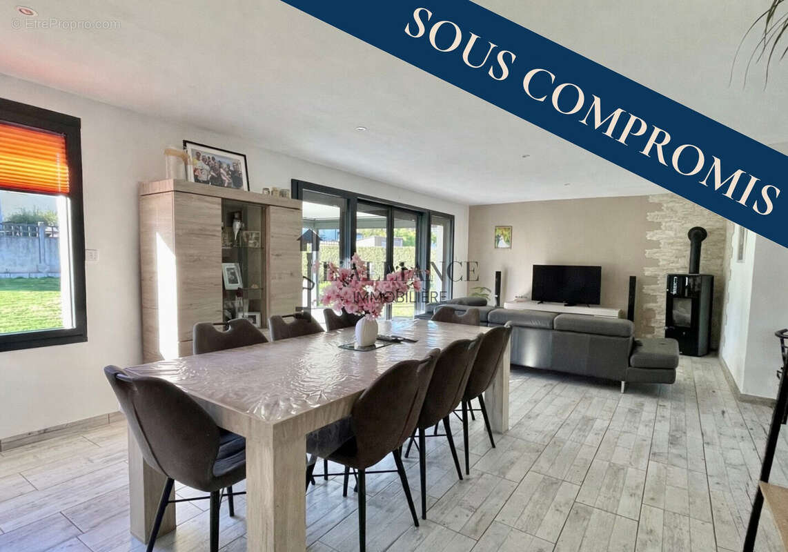 Maison à CROISILLES