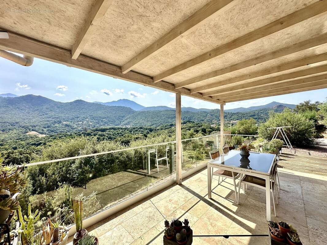 Maison à ECCICA-SUARELLA