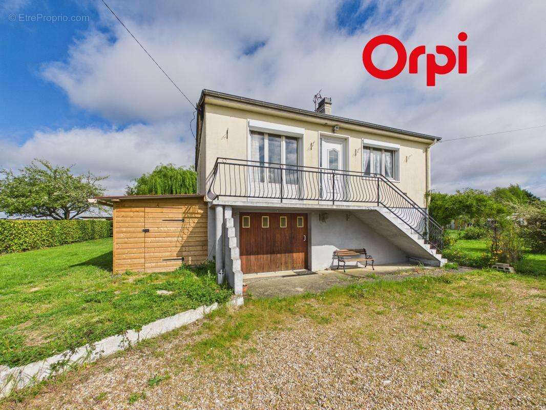 Maison à BERNAY