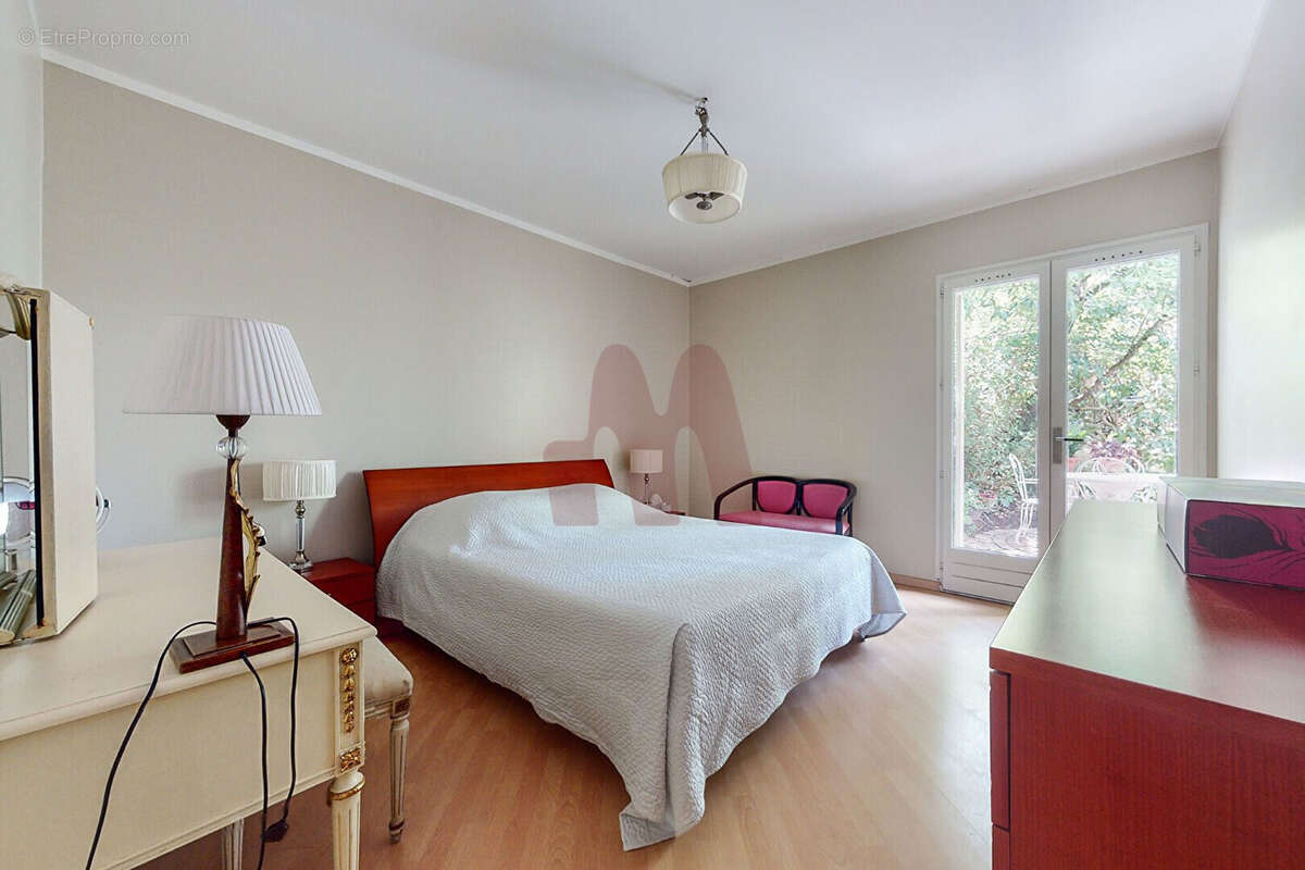 Maison à RUEIL-MALMAISON