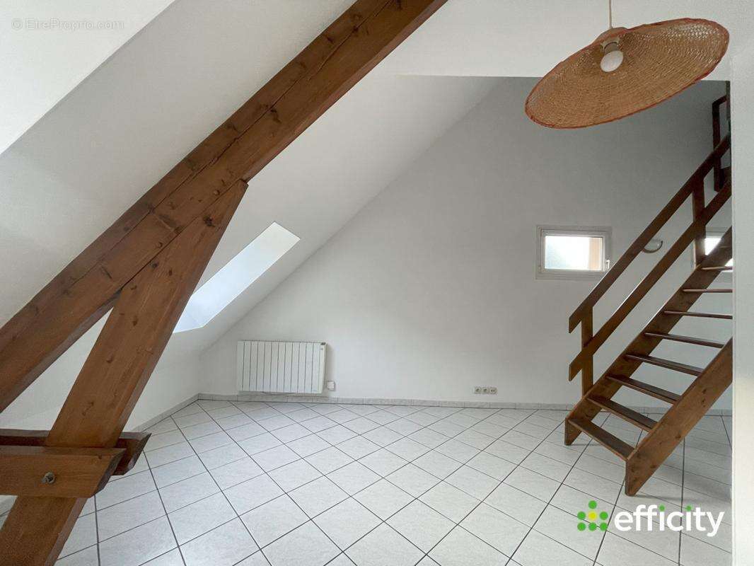 Appartement à EPERNON