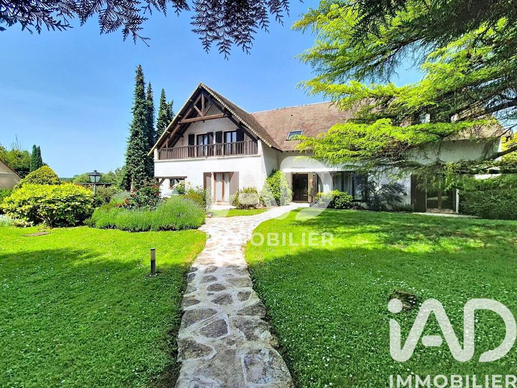 Photo 1 - Maison à CHAUMES-EN-BRIE