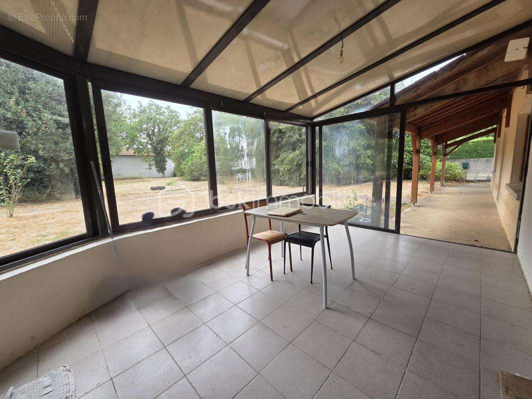 Maison familiale 5 chambres dans un environnement paisible - photo 5