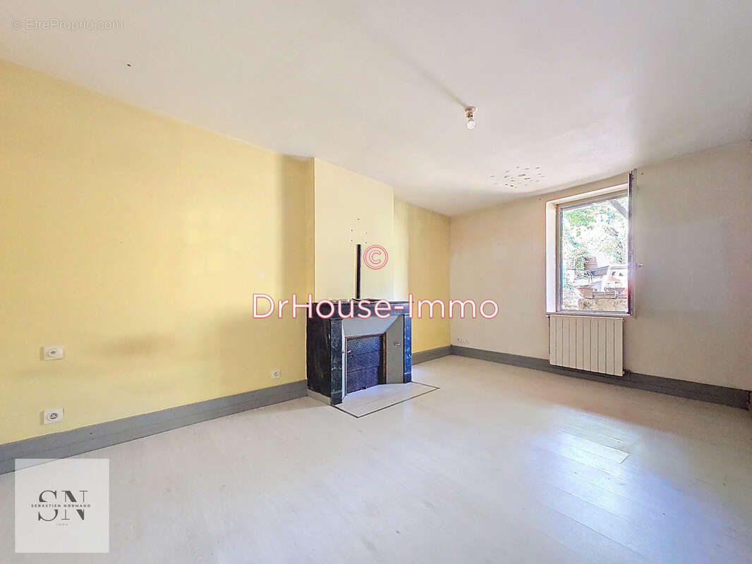 Maison à SAINT-MAURIN