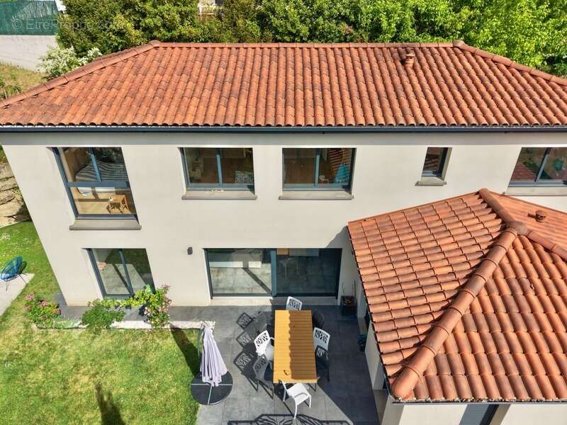 Maison à MIRIBEL