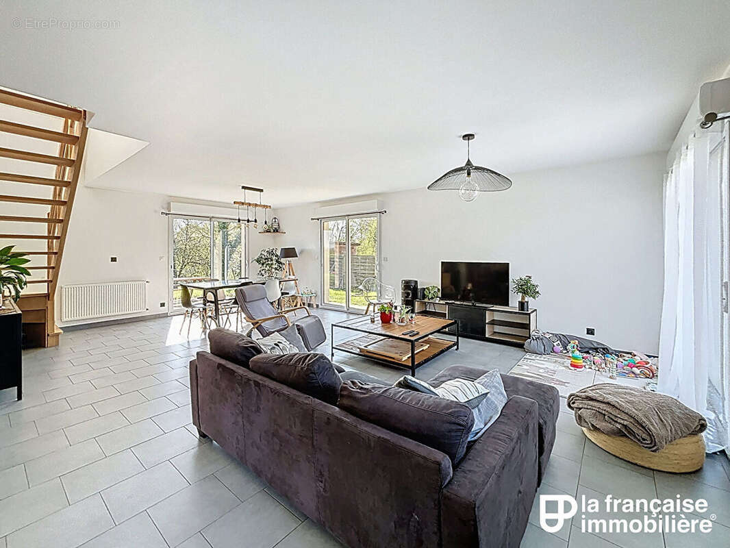 Maison à SAINT-JEAN-SUR-COUESNON