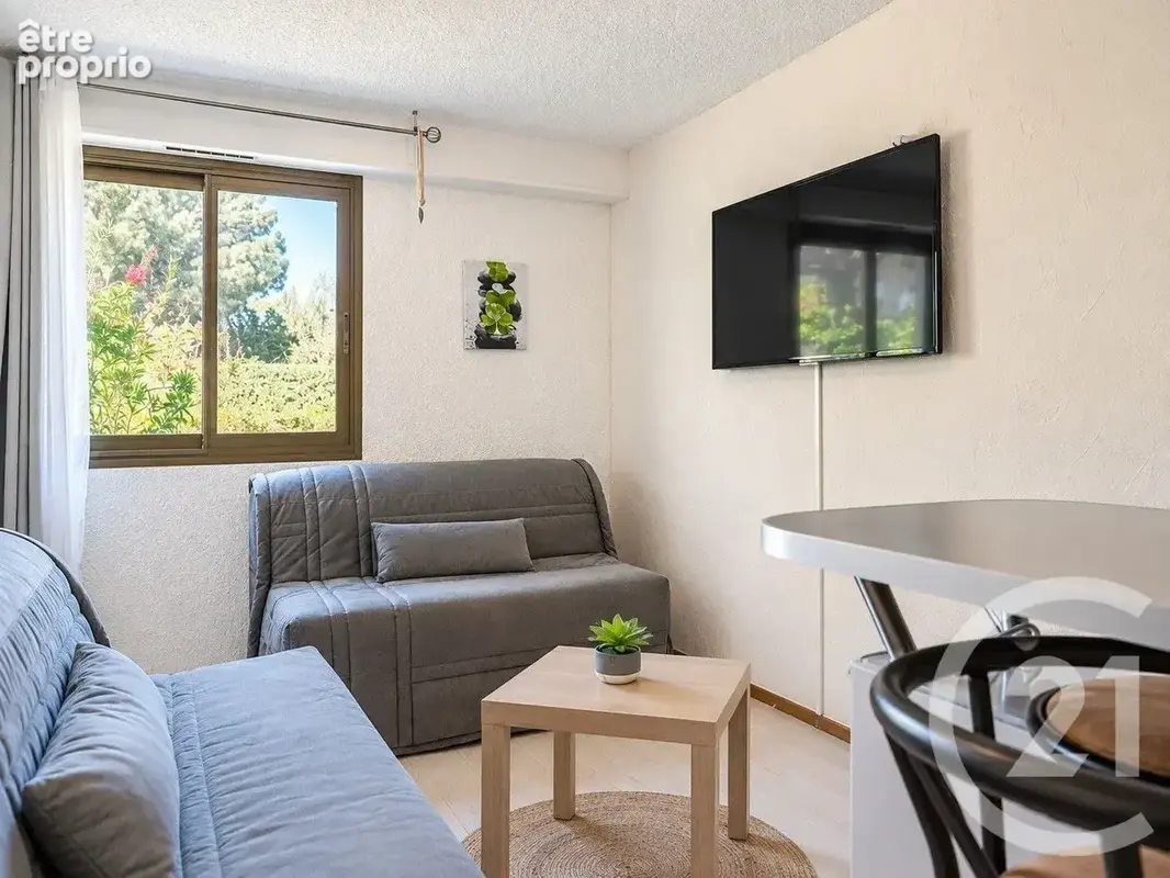 Appartement à BORMES-LES-MIMOSAS