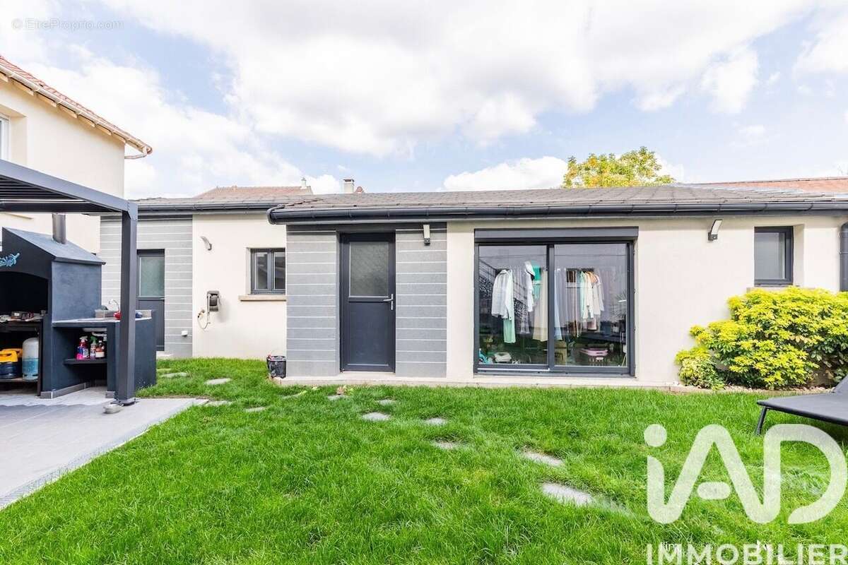 Photo 6 - Maison à MORANGIS