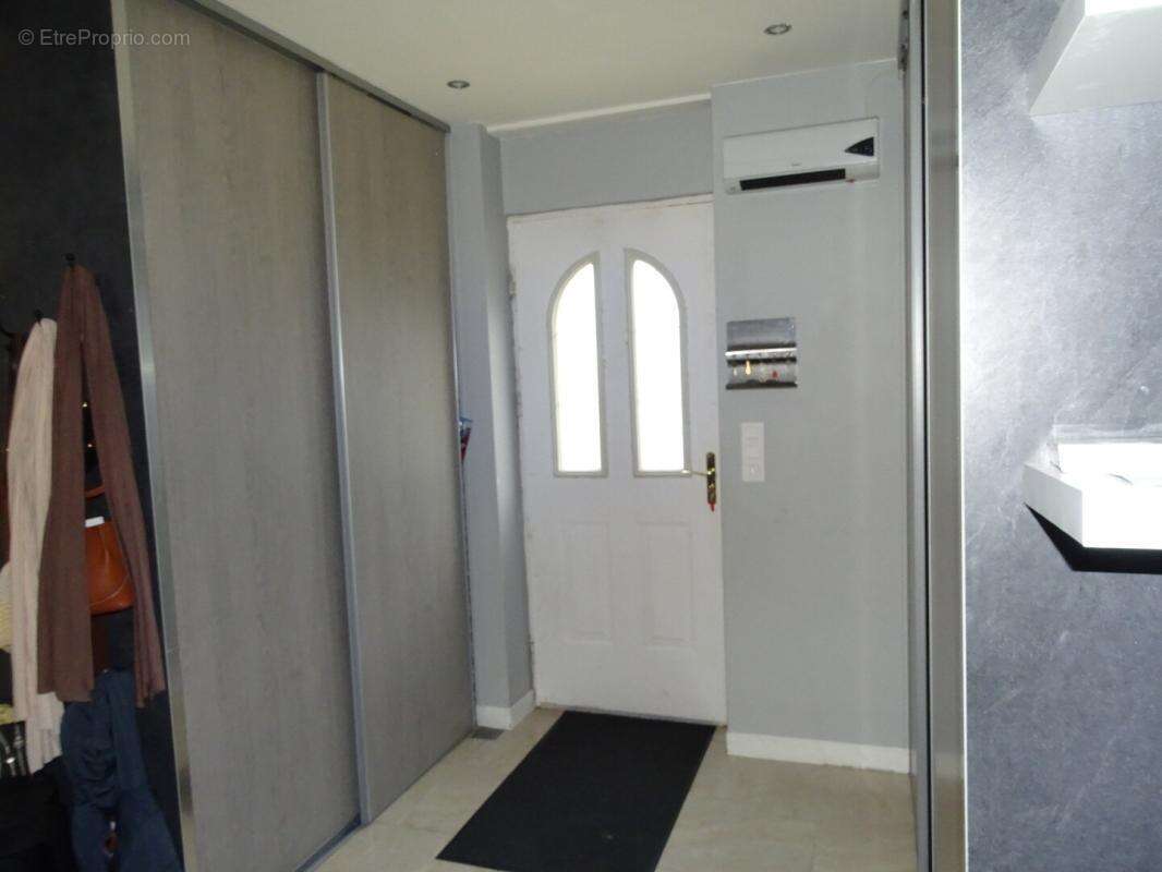 Maison de ville, 96 m², 3 chambres - photo 2