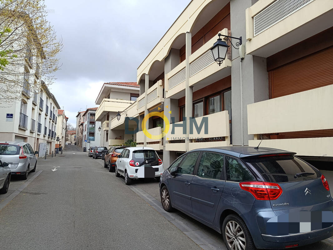 Parking à CLERMONT-FERRAND