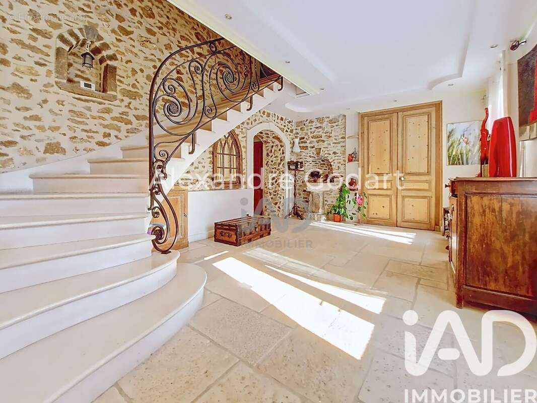Photo 8 - Maison à COUBERT