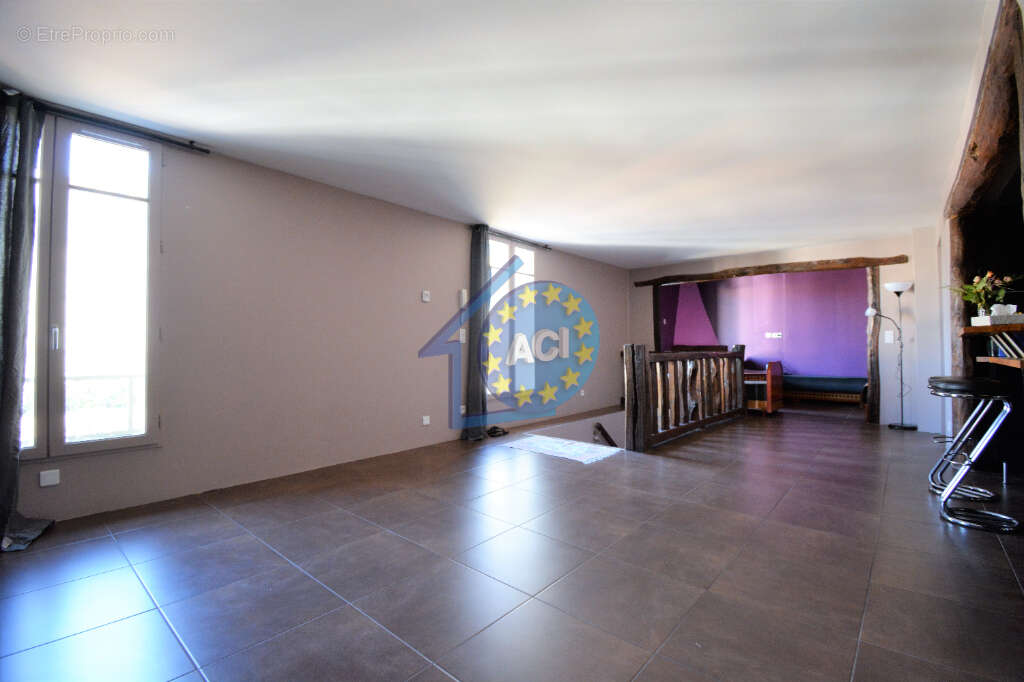 Appartement à MANTES-LA-JOLIE