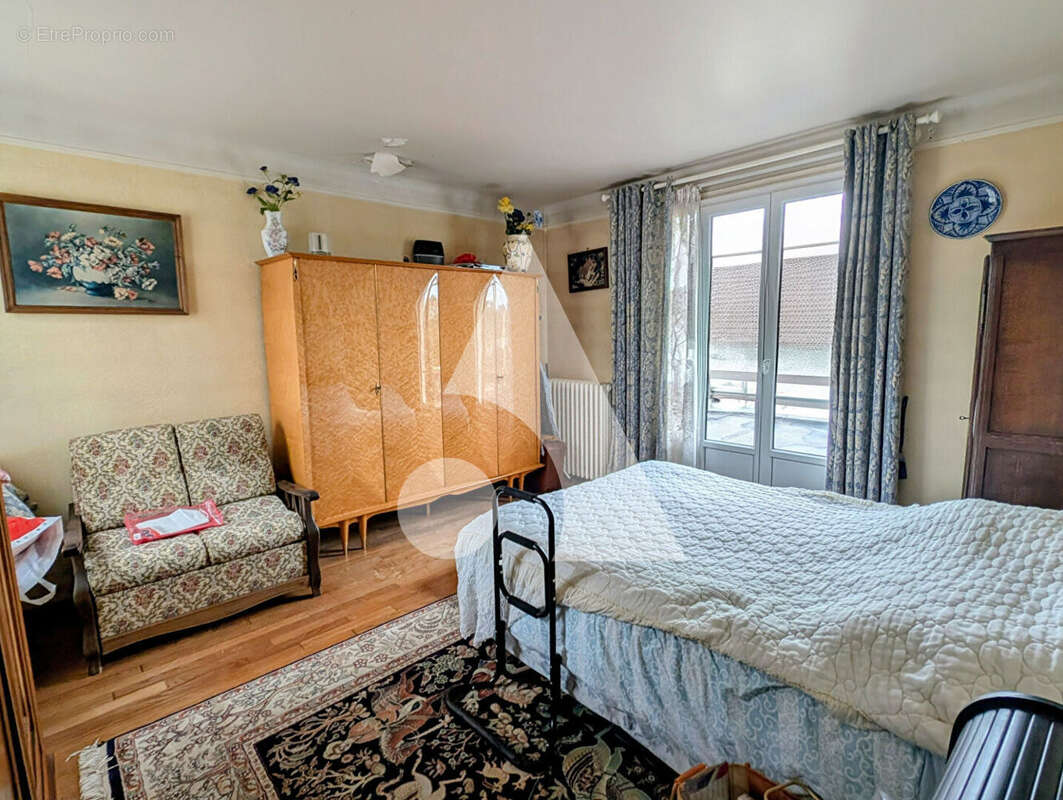 Maison à LA FRETTE-SUR-SEINE