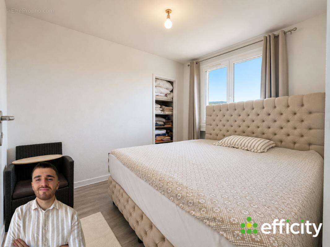 Appartement à LE CHAMBON-FEUGEROLLES
