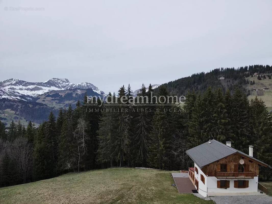 Maison à NOTRE-DAME-DE-BELLECOMBE
