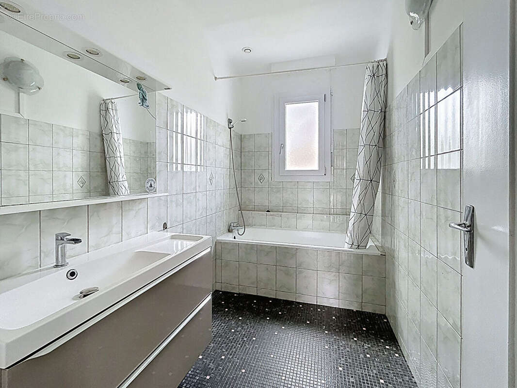 Maison à SAINT-LOUBES