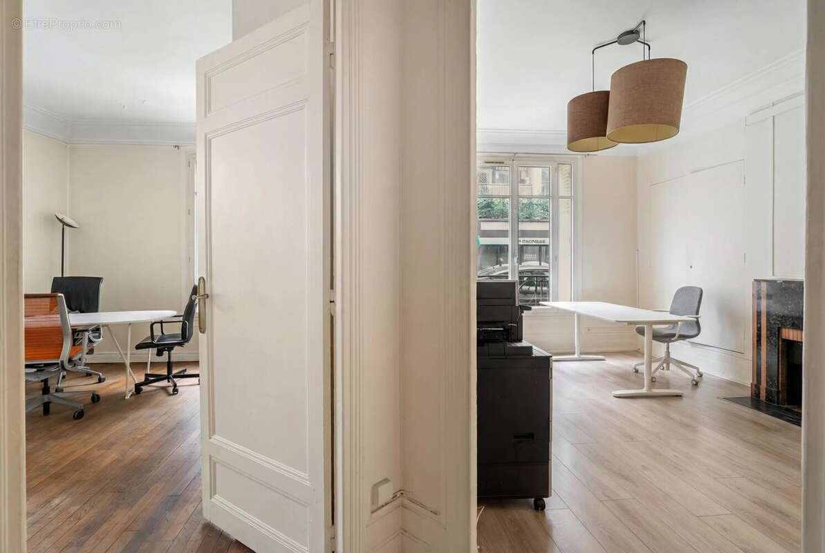 Appartement à NEUILLY-SUR-SEINE
