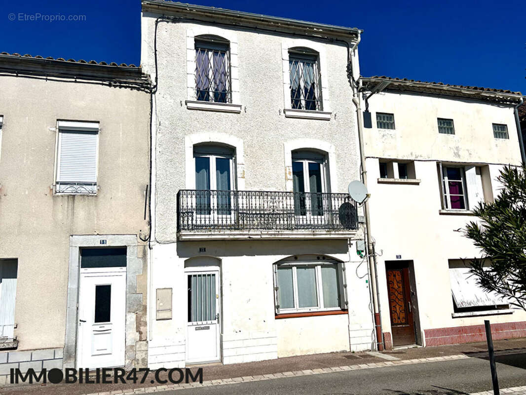 Appartement à SAINTE-LIVRADE-SUR-LOT