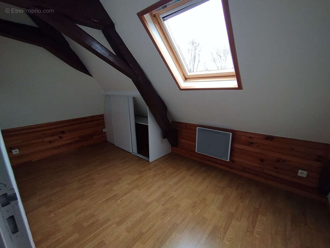 Maison à SEMUR-EN-VALLON