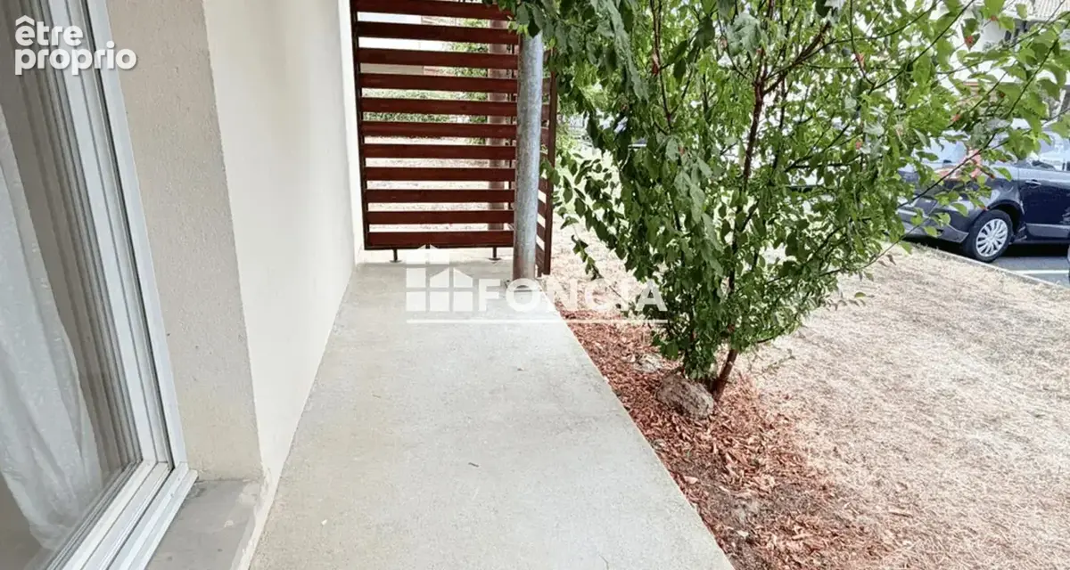 Jolie T2 en résidence avec piscine, terrasse et stationnement privatif - photo 4