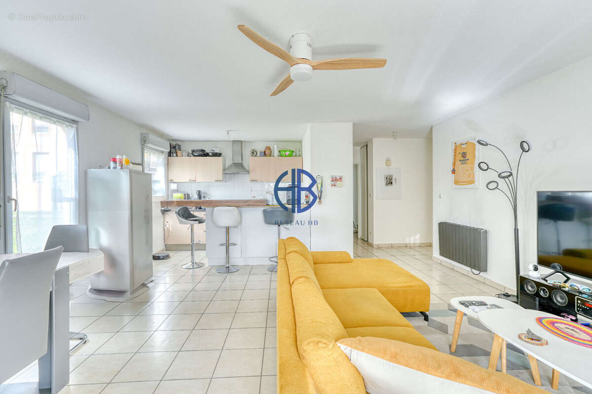 À VENDRE Superbe T4 de 82 m² avec terrasse, piscine et double stationnement ? Villefontaine, - photo 4