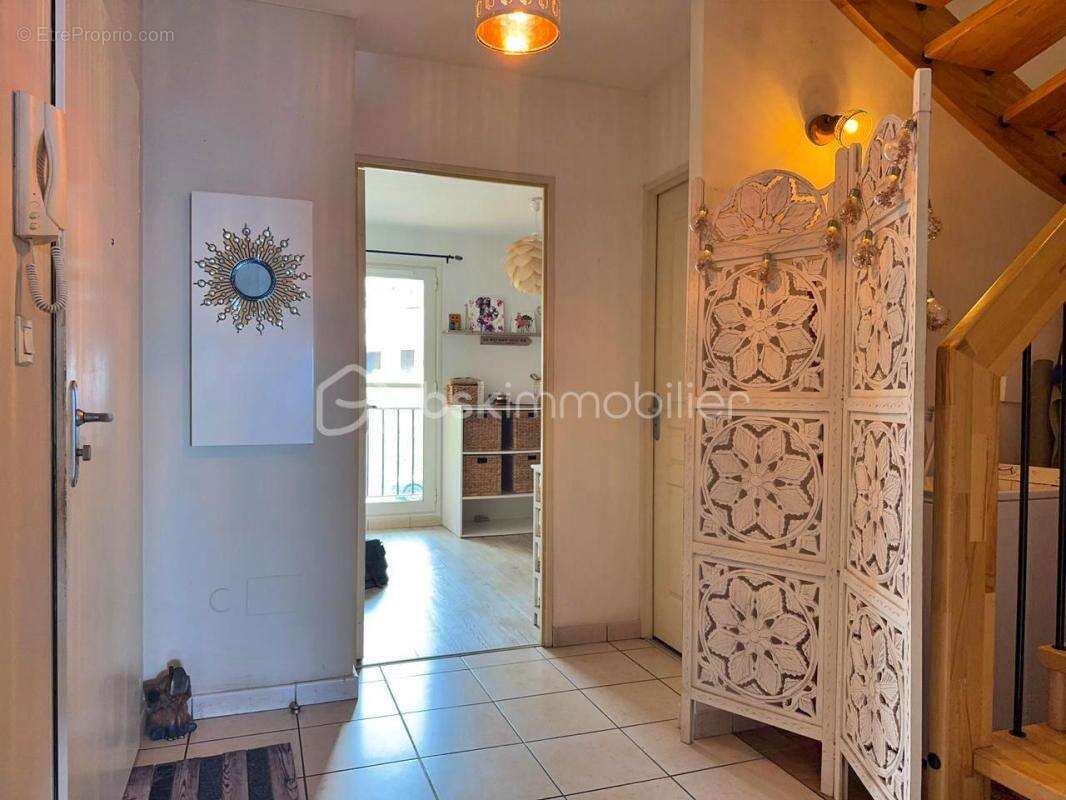  t4 duplex – dernier étage – vue mer – centre-ville les avirons  - photo 10