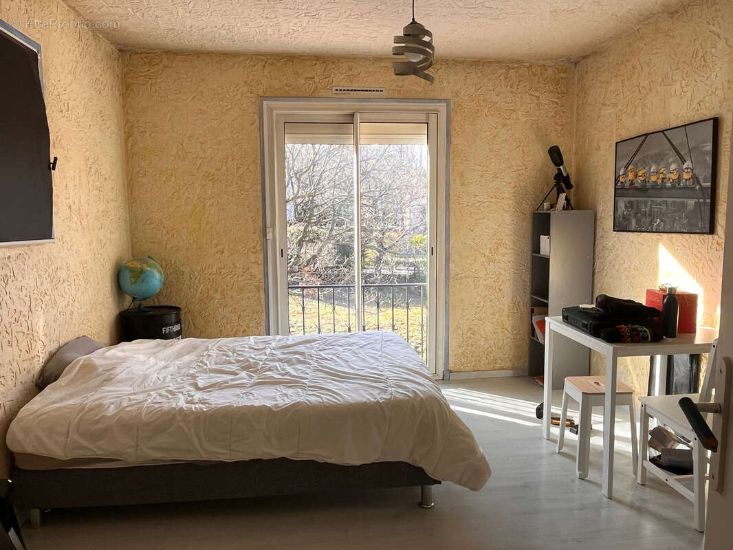 Maison à SAINT-VALLIER-DE-THIEY