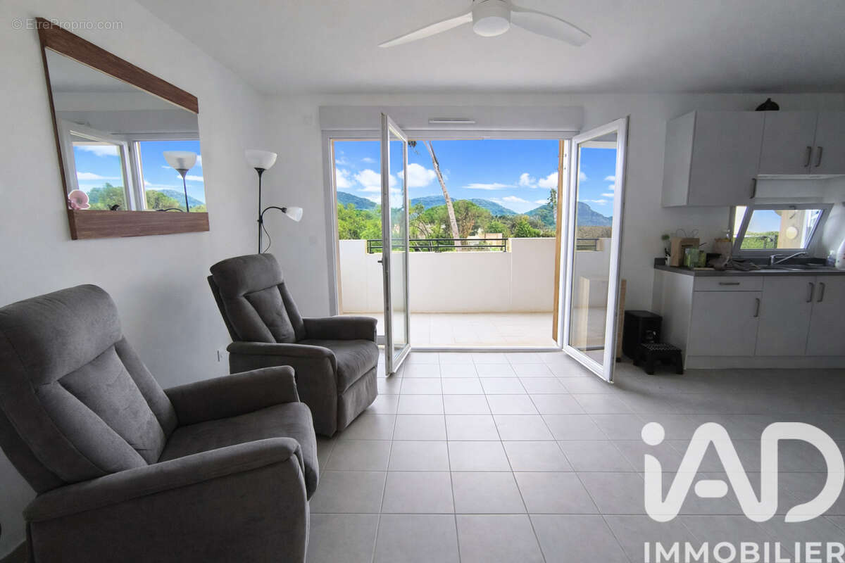 Photo 2 - Appartement à LE MUY