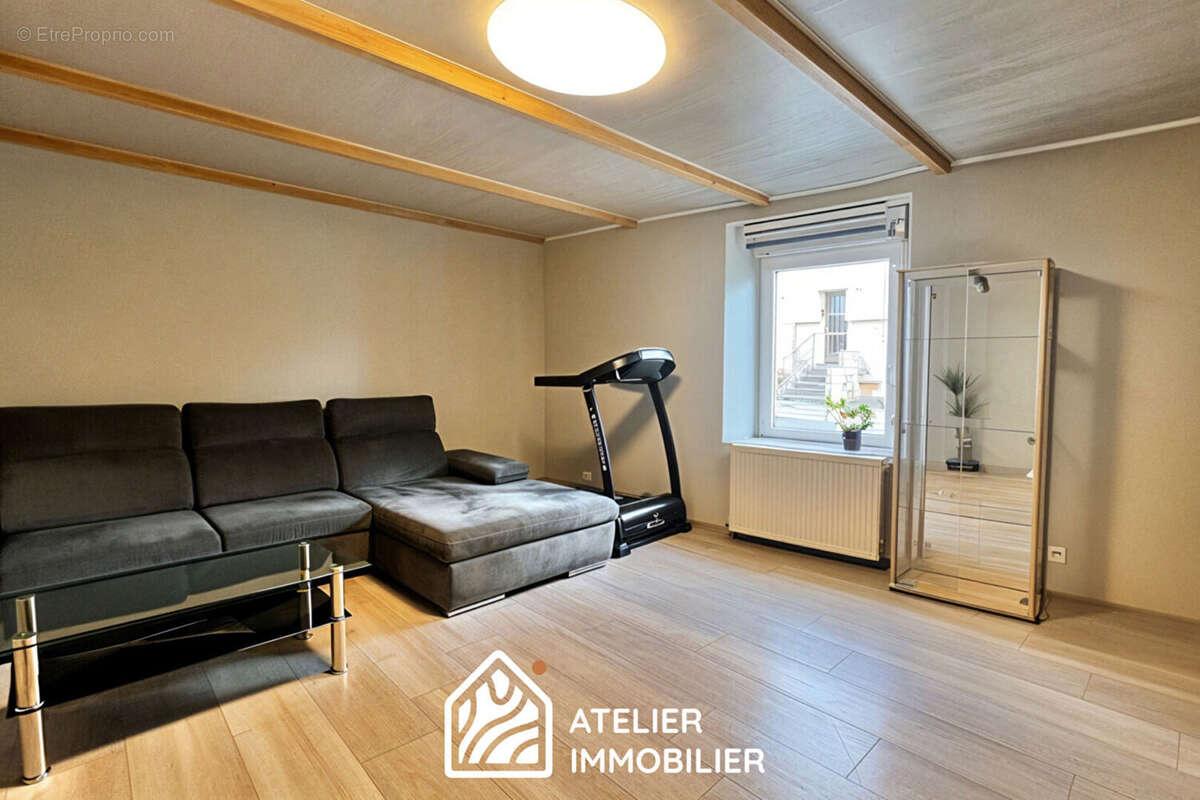 À VENDRE - MAISON - 8 pièces - 153m2 - photo 6