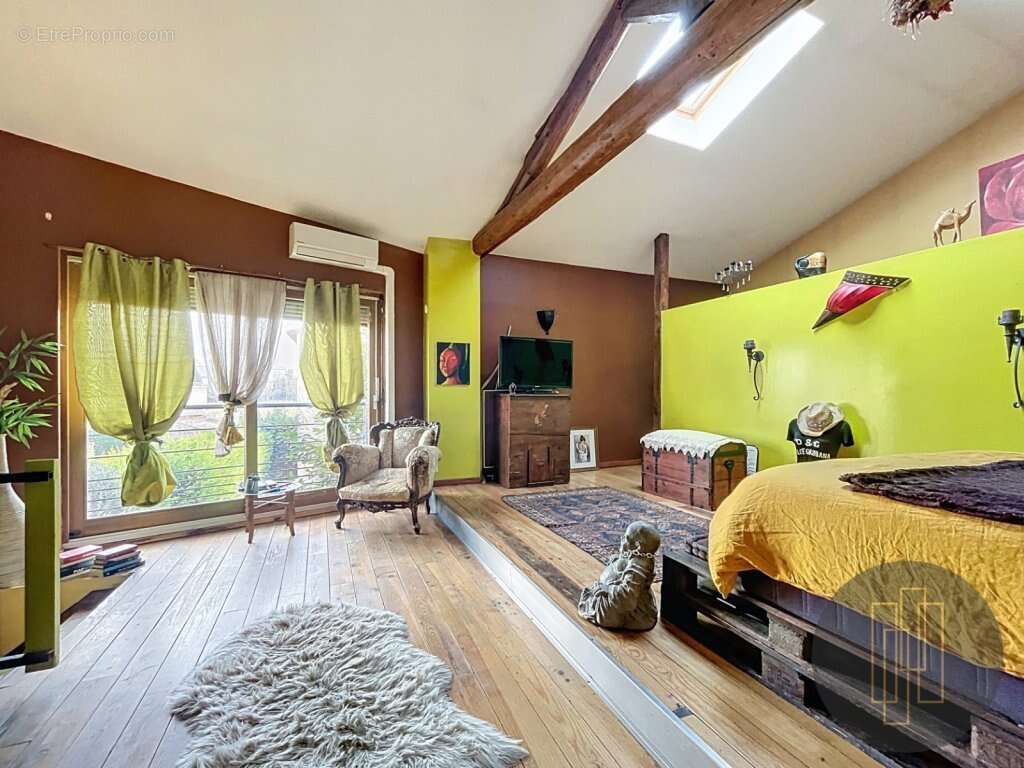 Maison à AMBERIEUX