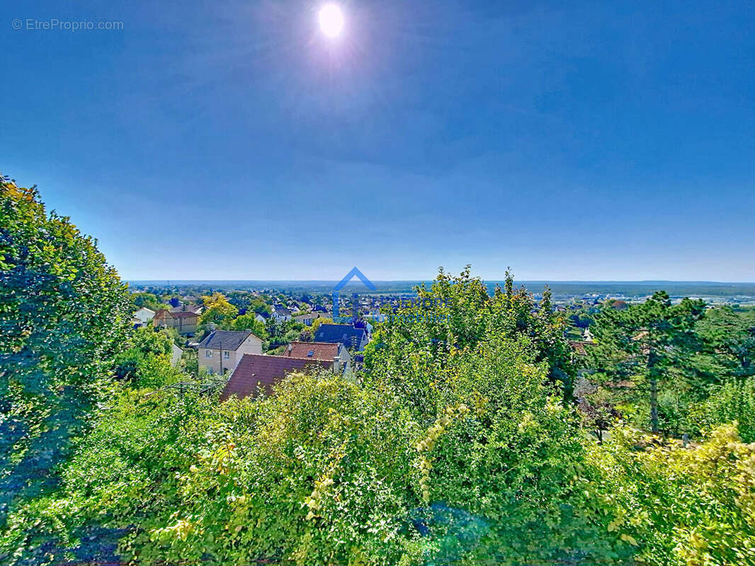 Maison à MONTIGNY-LES-CORMEILLES