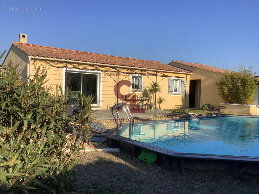 Maison à MAUBEC