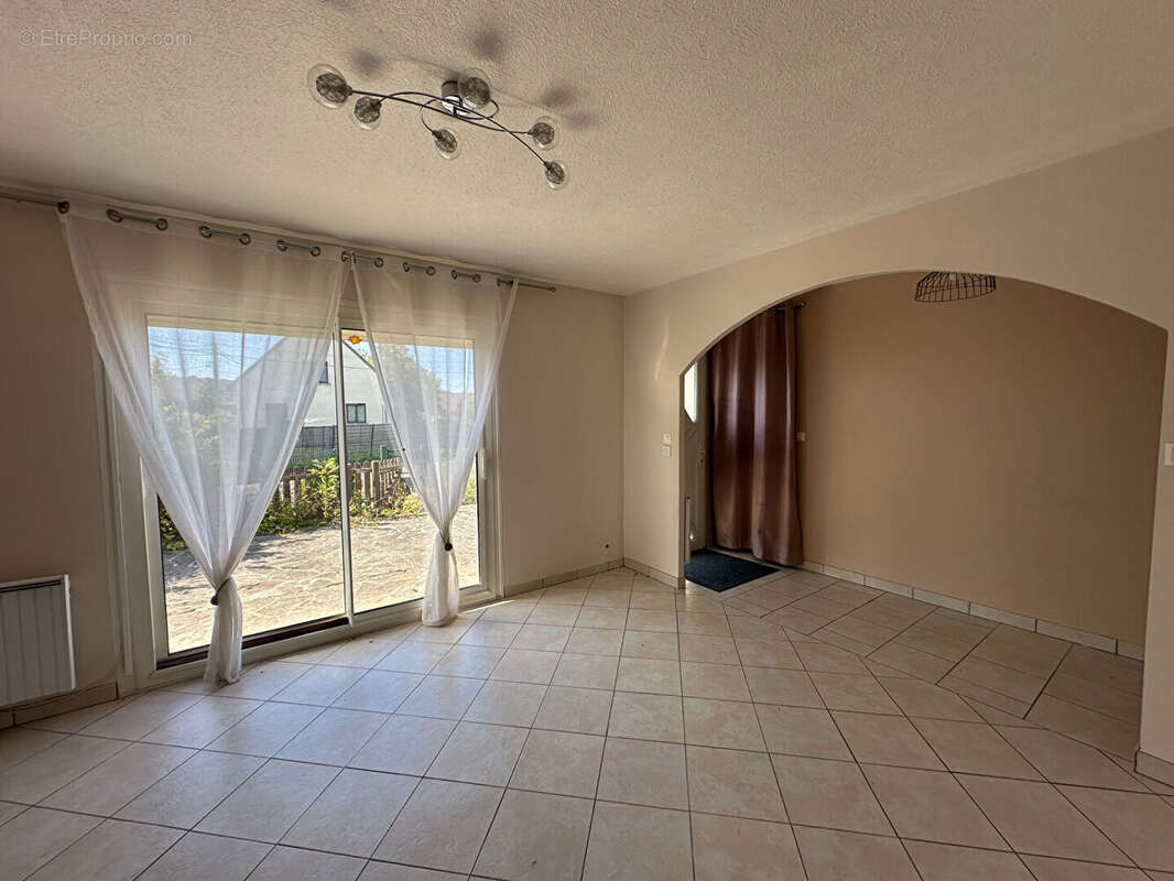 Maison à VERT-TOULON