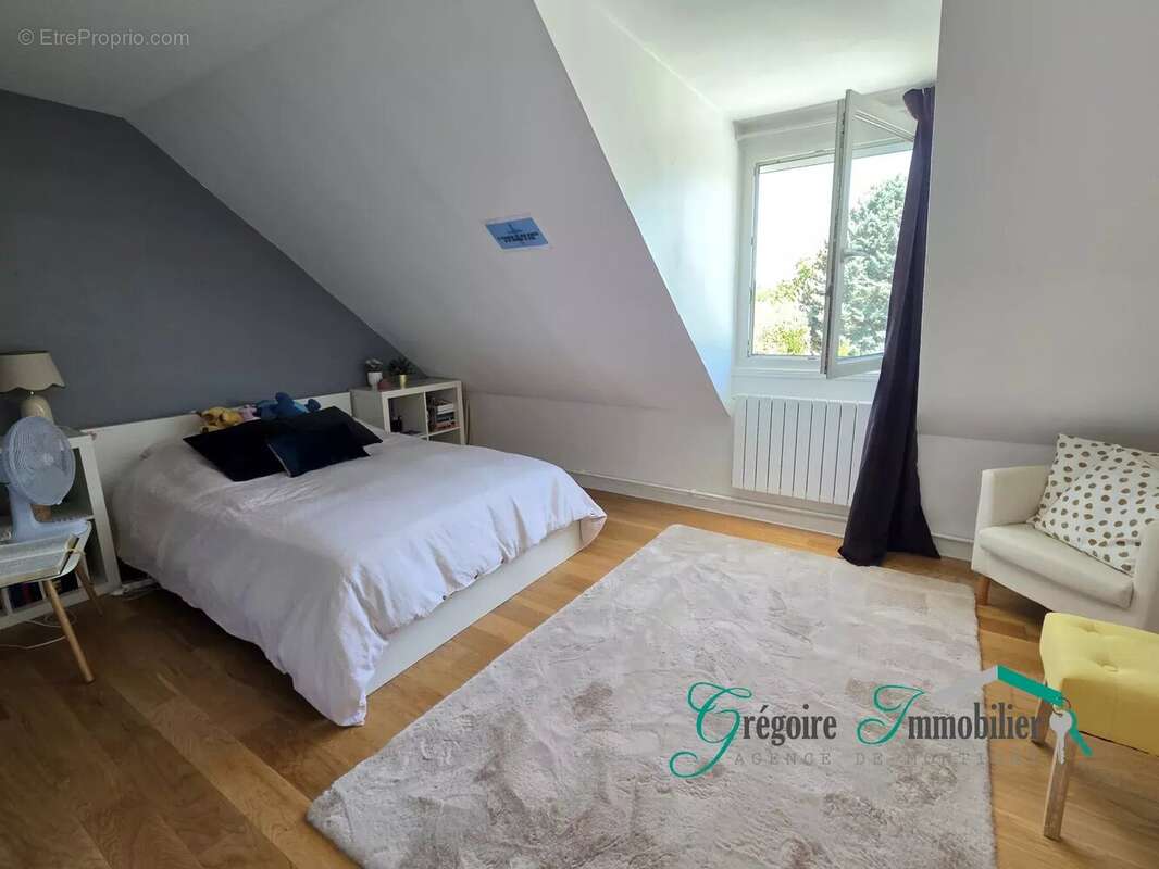 Montigny sur Loing : Maison 9 pièces 190 m2 - photo 18