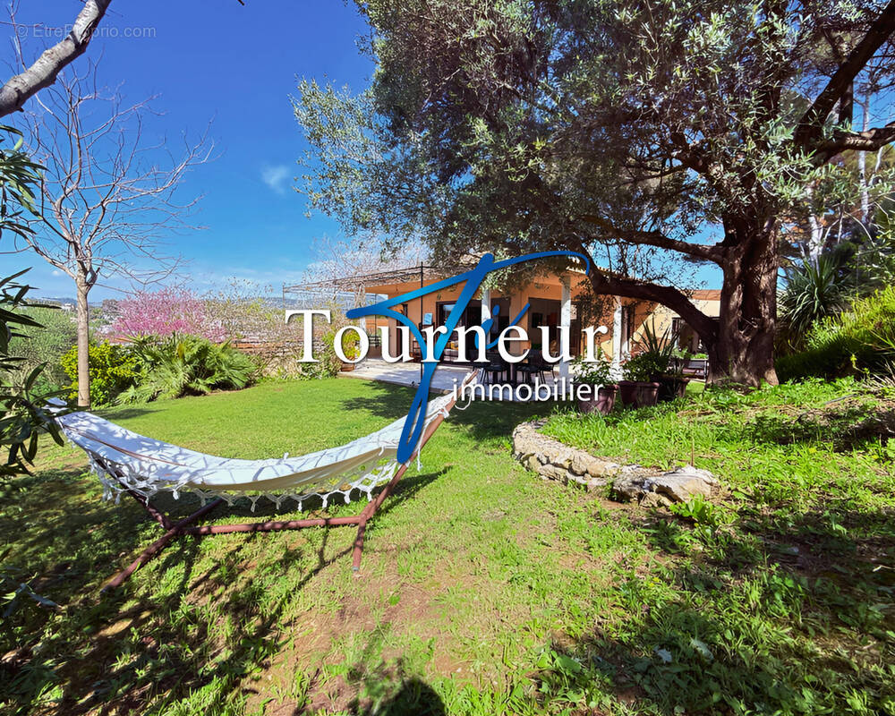 Maison à SANARY-SUR-MER