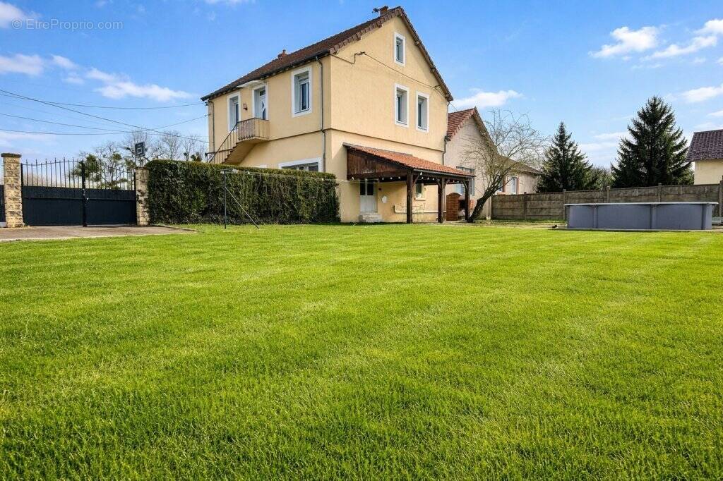 Maison à CIRY-LE-NOBLE