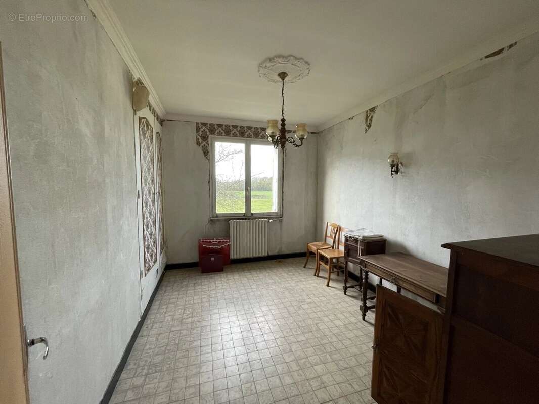 Maison à COUESMES