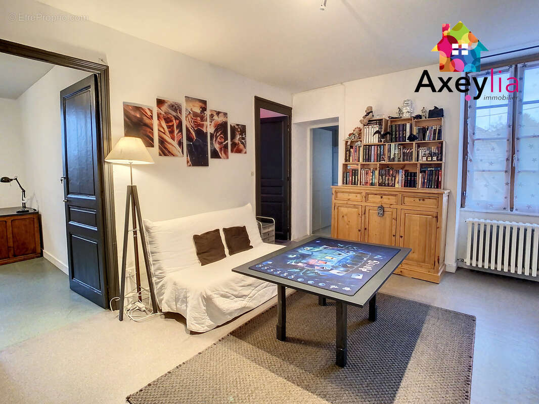 Maison à SAINT-HAON-LE-CHATEL