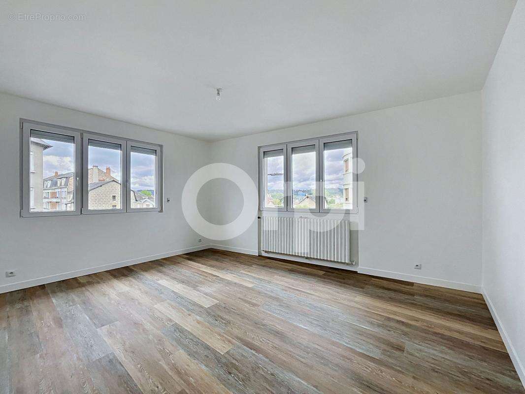 Appartement à BRIVE-LA-GAILLARDE