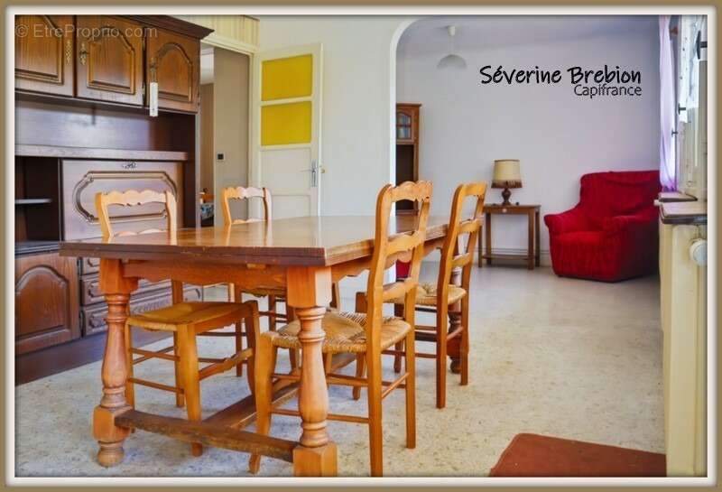 Maison à LA MONNERIE-LE-MONTEL