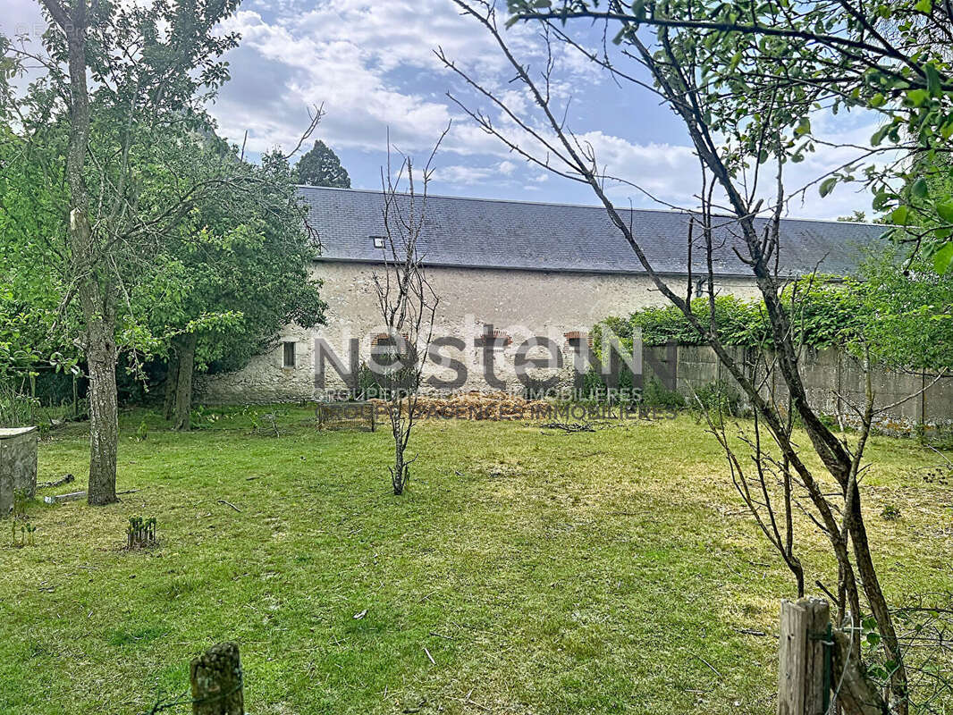 maison de charme, beau séjour de 45 m²  à Cheverny, centre bourg - photo 7