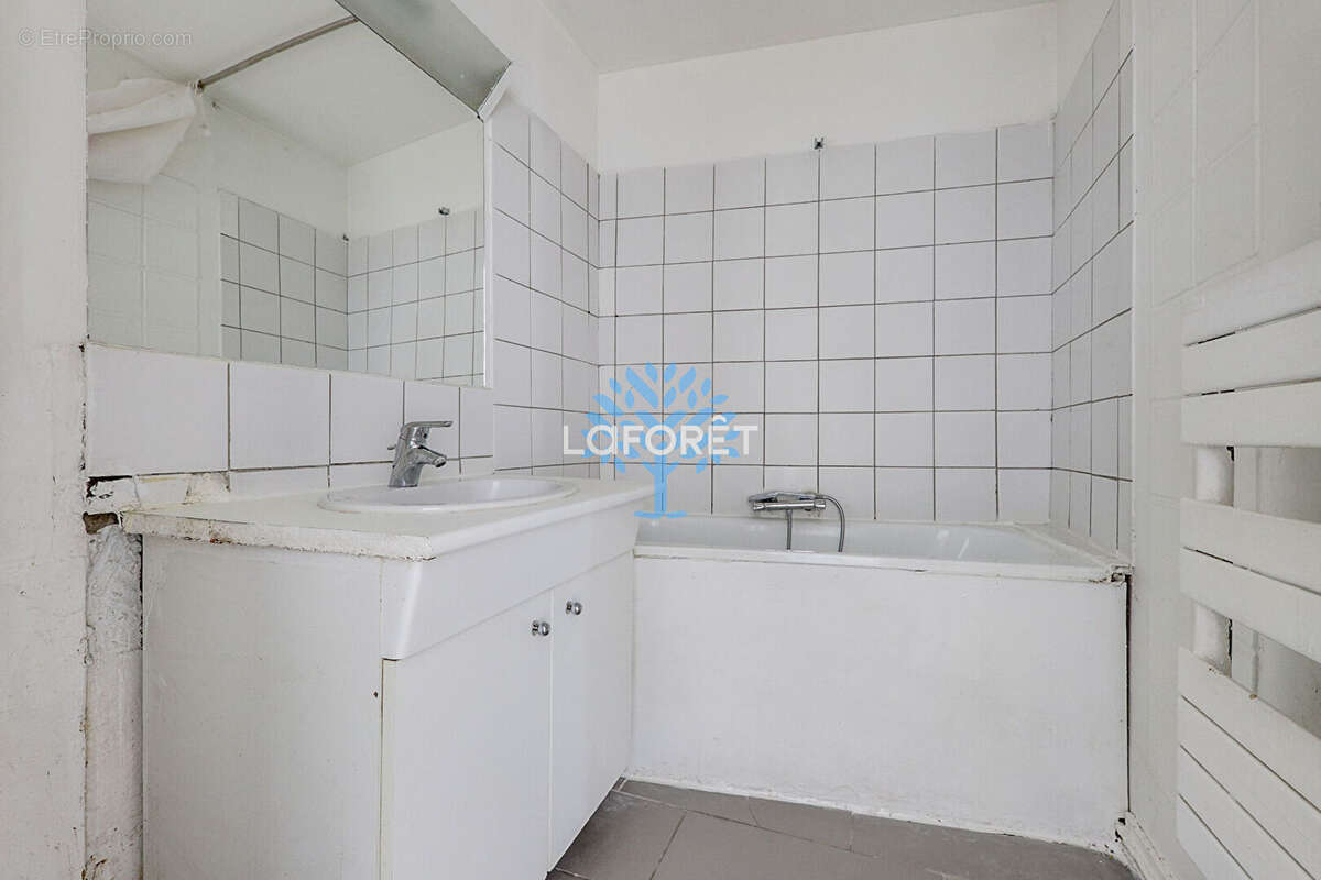 Appartement à PARIS-20E