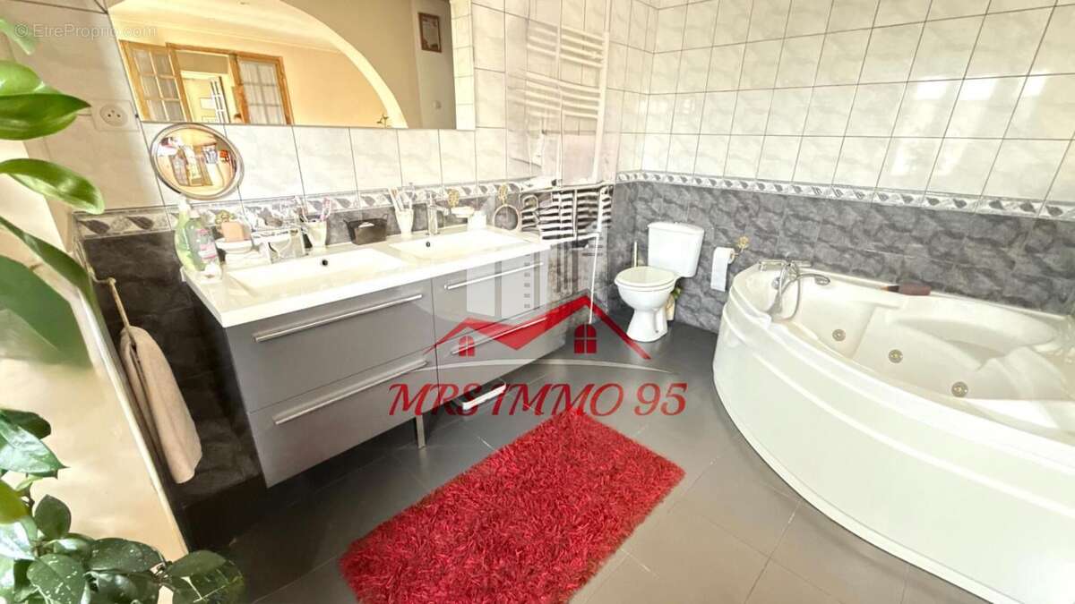 Maison à FONTENAY-EN-PARISIS